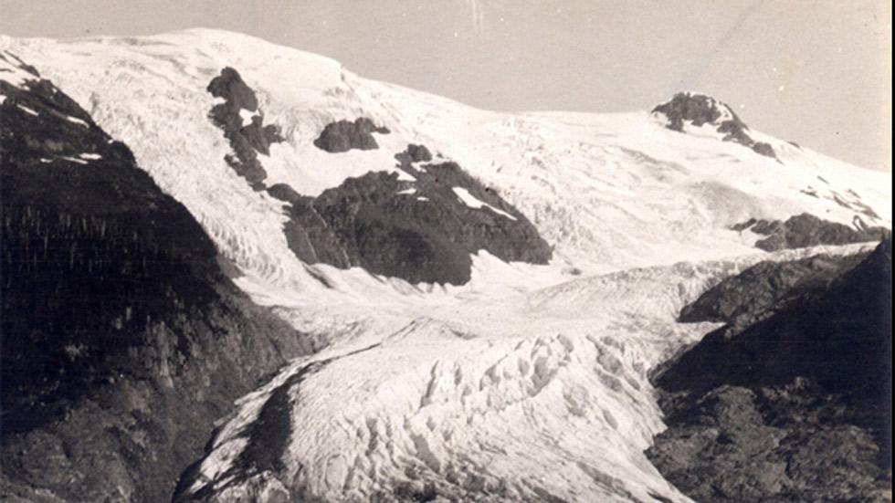 El glaciar de trineos en Alaska el 29 de junio de 1909. (NASA) 