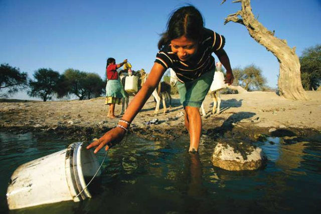 Somos ríos que fluyen: mujeres en defensa del agua y la vida